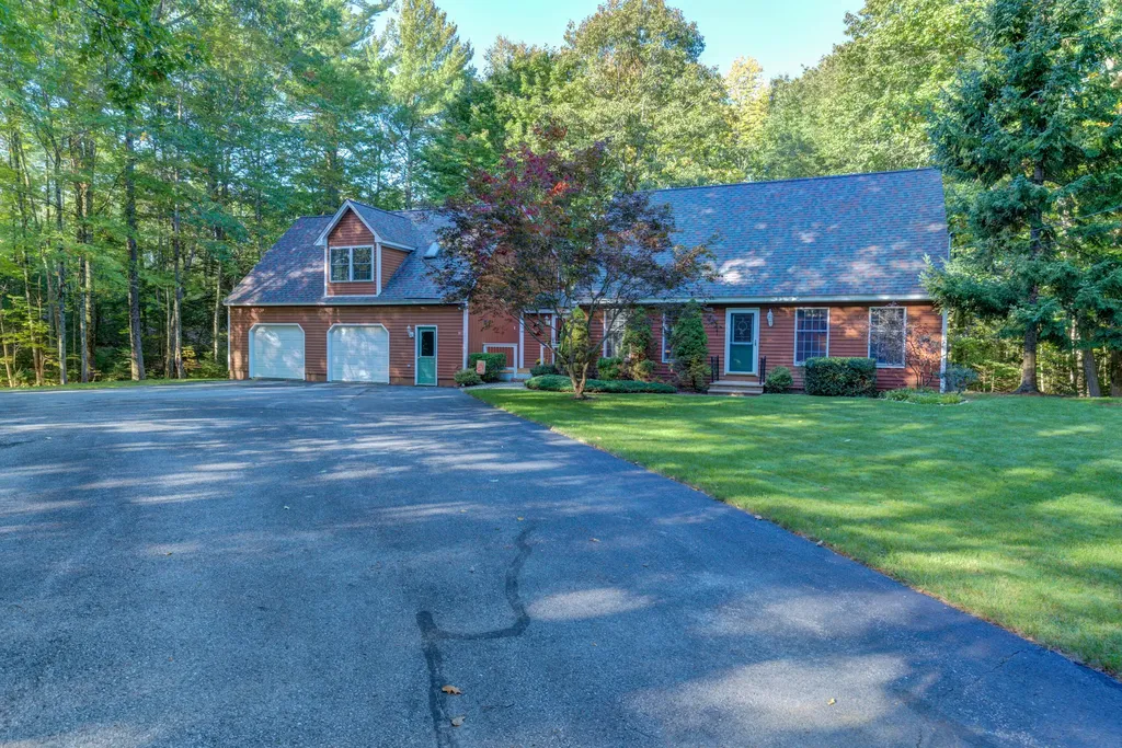 8 Moonlit Drive Windham ME 04062