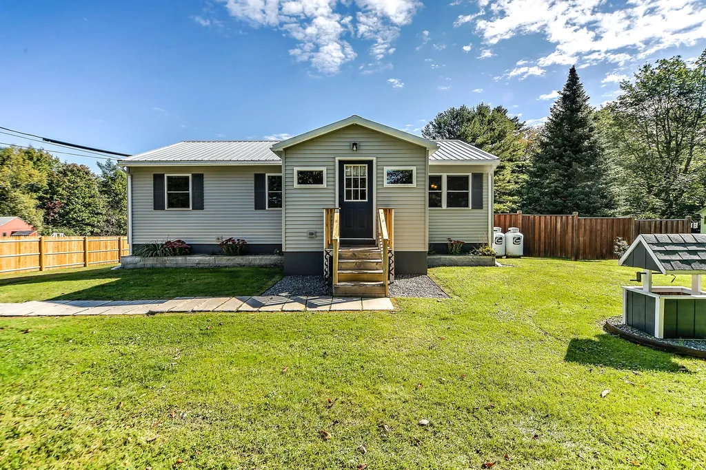 559 Ridge Road Windsor ME 04363