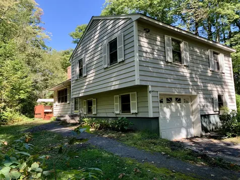 9 Wildbrook Lane Standish ME 04084
