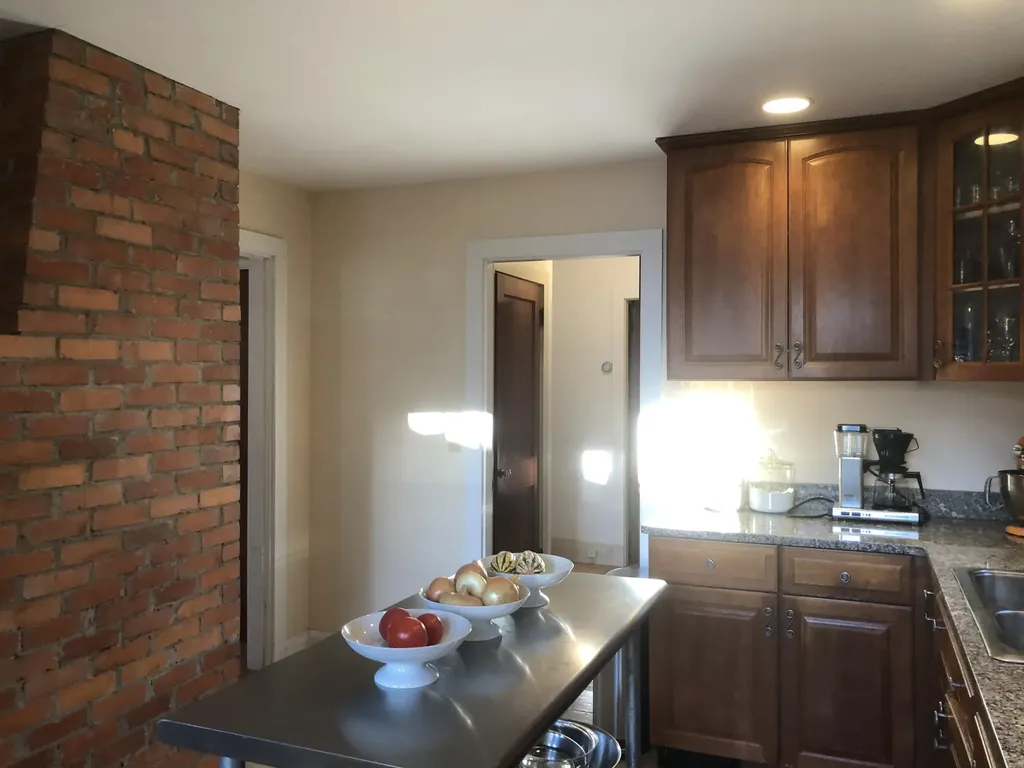 10 Chapel Road Orono ME 04473