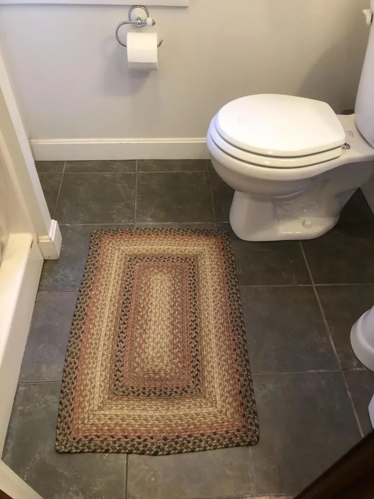 10 Chapel Road Orono ME 04473