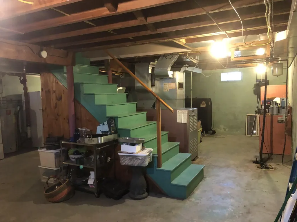 10 Chapel Road Orono ME 04473