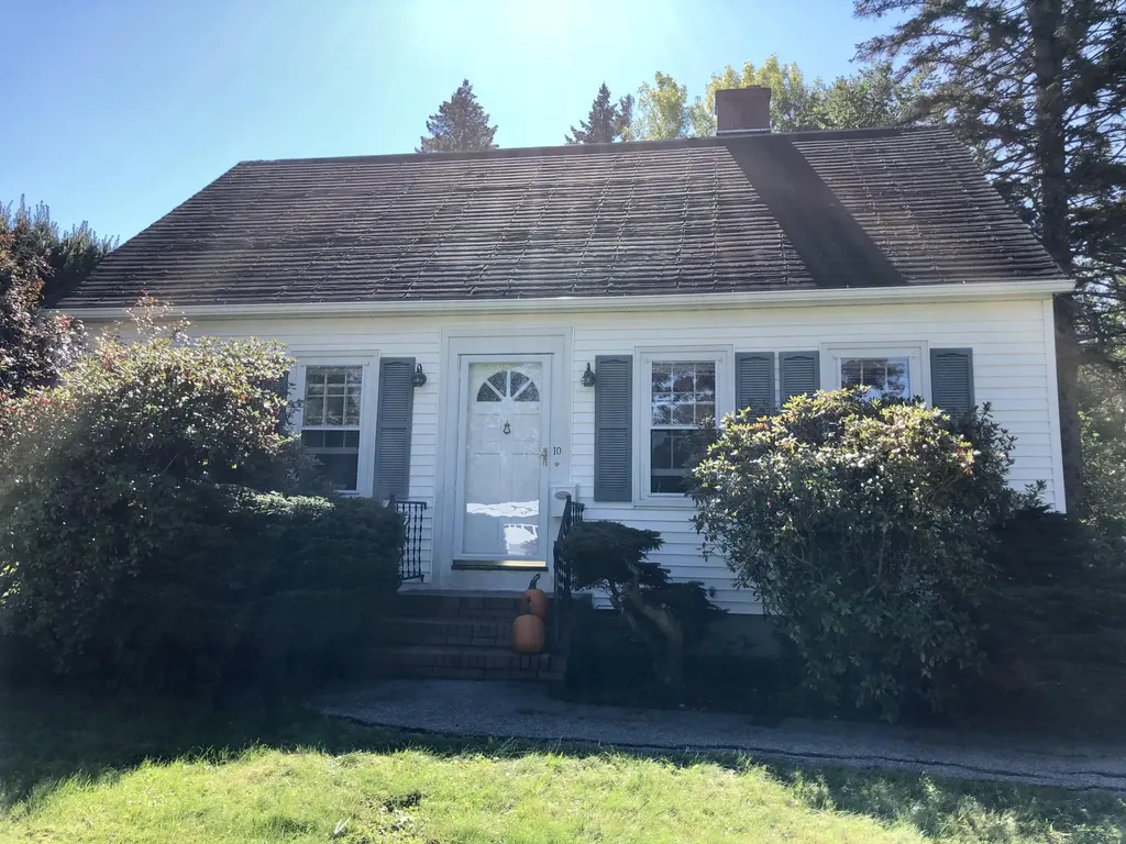 10 Chapel Road Orono ME 04473