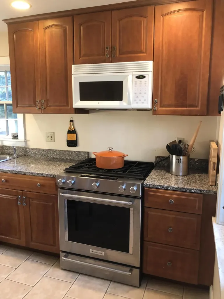 10 Chapel Road Orono ME 04473
