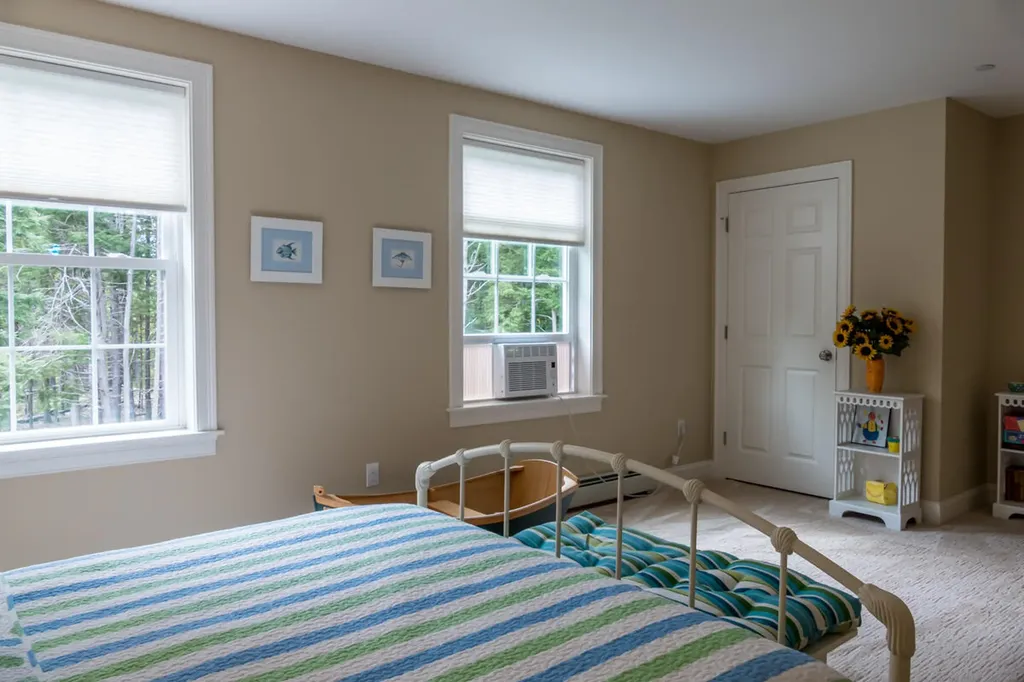 25 Surry Lane Freeport ME 04032