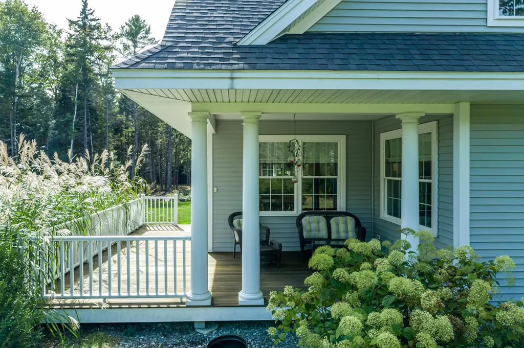 25 Surry Lane Freeport ME 04032