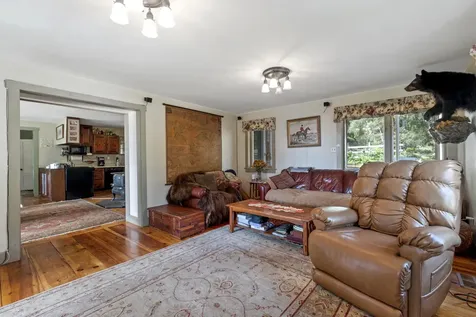 230 Mcdowell Road Washington ME 04574