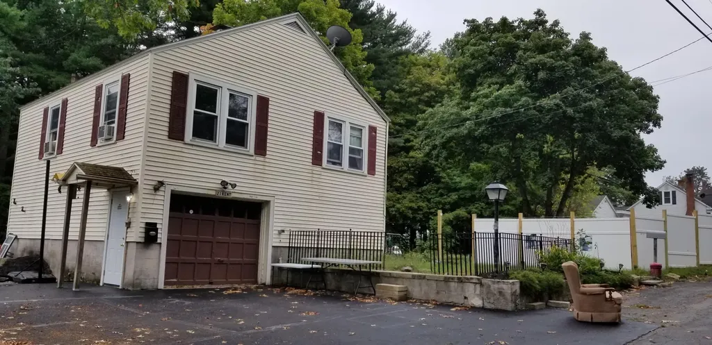 21 Kent Street Sanford ME 04073