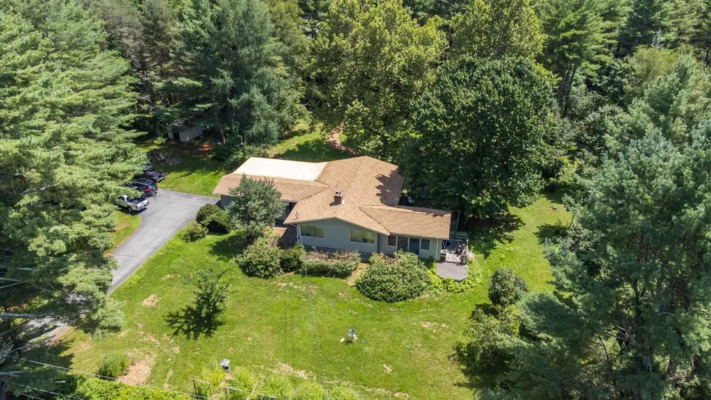 29 Alweber Road Windham ME 04062
