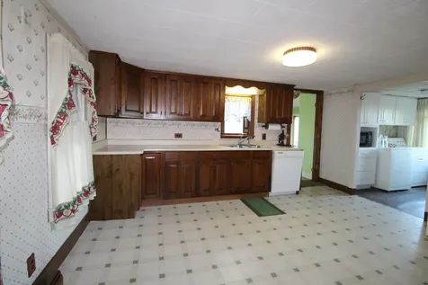 58 Hunt Road Belfast ME 04915