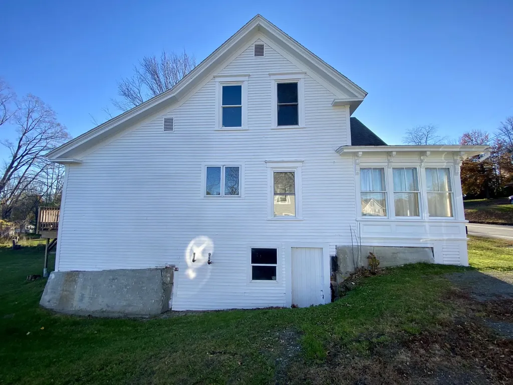 94 Main Street Dexter ME 04930