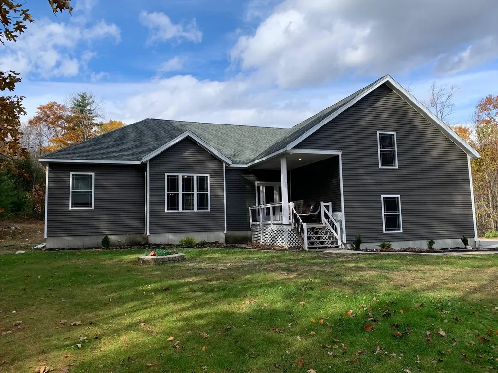 40 Elizabeth Lane Lyman ME 04002