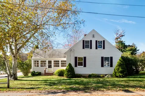1 Colonial Road Kittery ME 03904