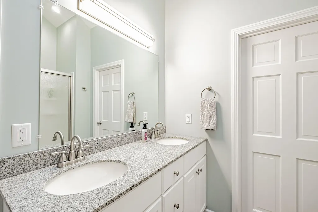 52 Two Rod Road Scarborough ME 04074