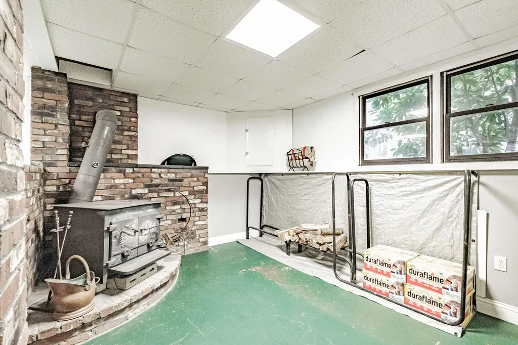52 Two Rod Road Scarborough ME 04074