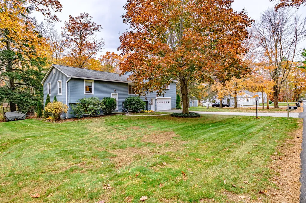 52 Two Rod Road Scarborough ME 04074