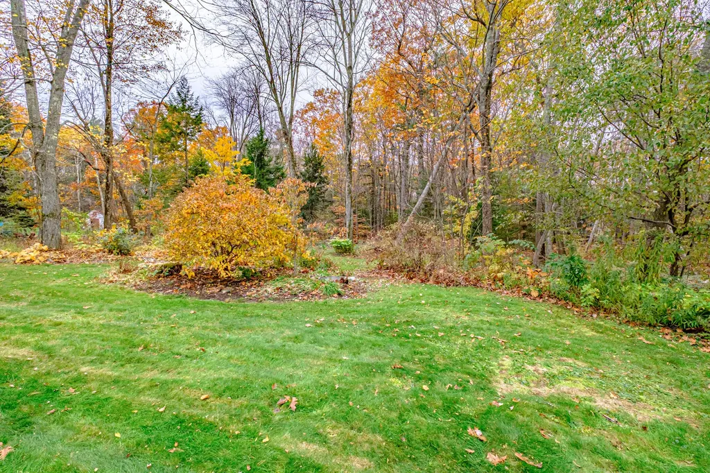 52 Two Rod Road Scarborough ME 04074