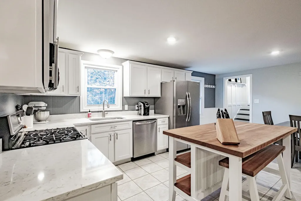 52 Two Rod Road Scarborough ME 04074