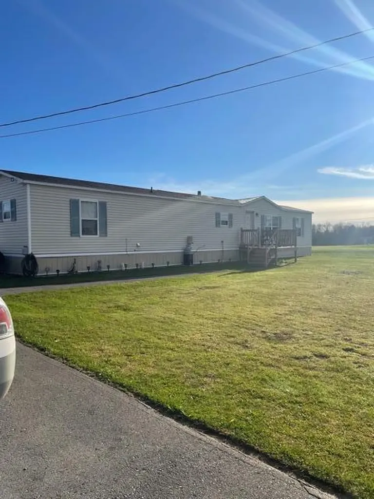 107 Garland Road Corinth ME 04427