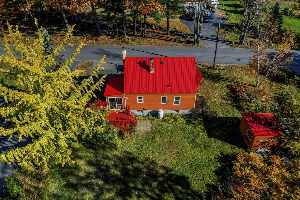 44 Eastman Road Cape Elizabeth ME 04107