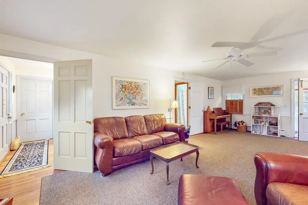 106 Lindsay Road York ME 03909