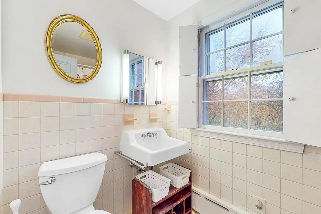 106 Lindsay Road York ME 03909