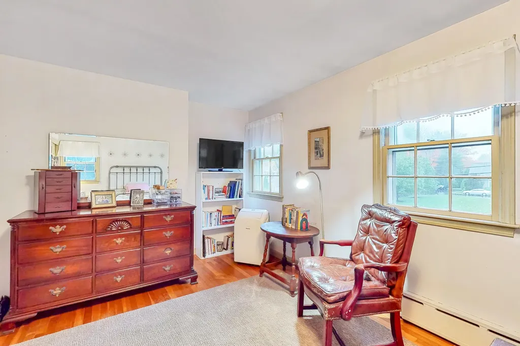106 Lindsay Road York ME 03909
