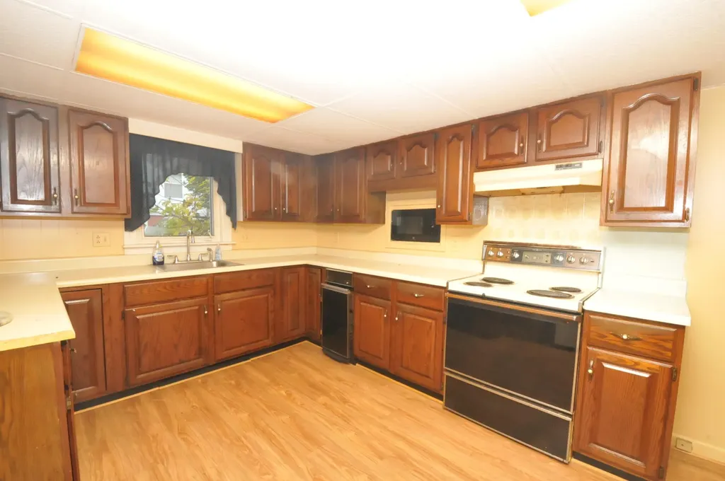 12 Brown Street Bangor ME 04401