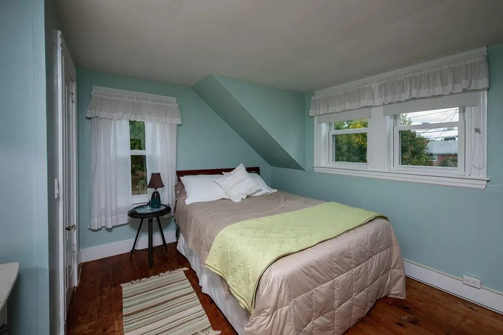 247 Hanscom Road Eliot ME 03903