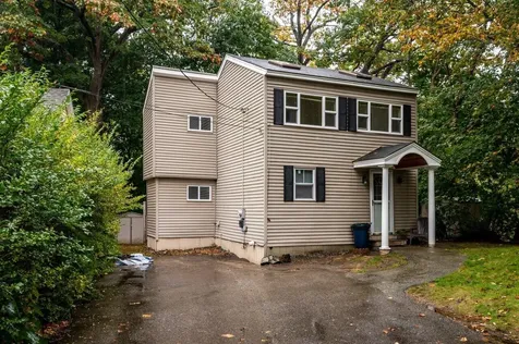 21 Cross Street Kittery ME 03904
