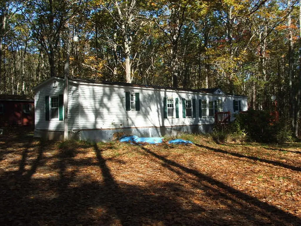 577 Old Post Road Arundel ME 04046