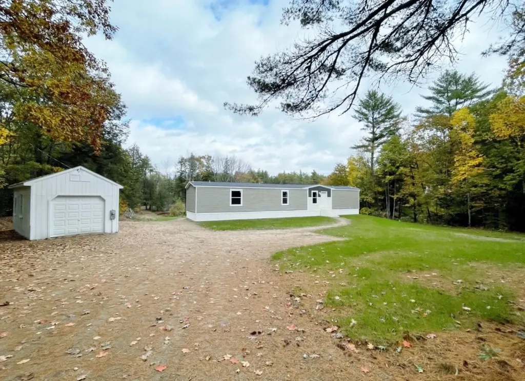 577 Ossipee Trail Limington ME 04049