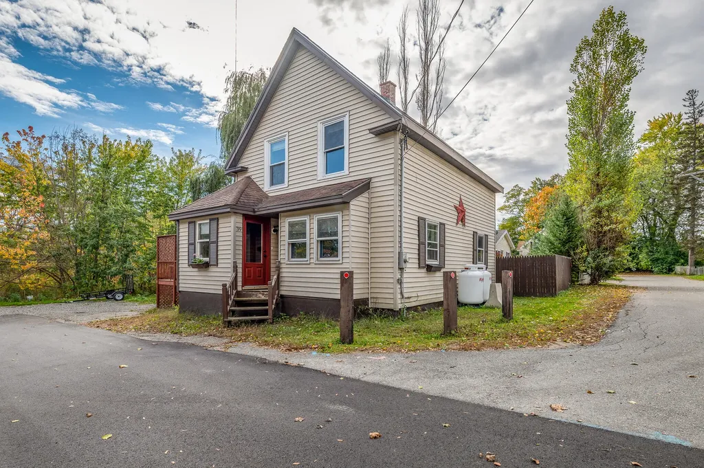 39 Burr Street Brewer ME 04412