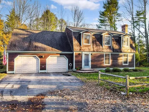 72 Winthrop Center Road Winthrop ME 04364