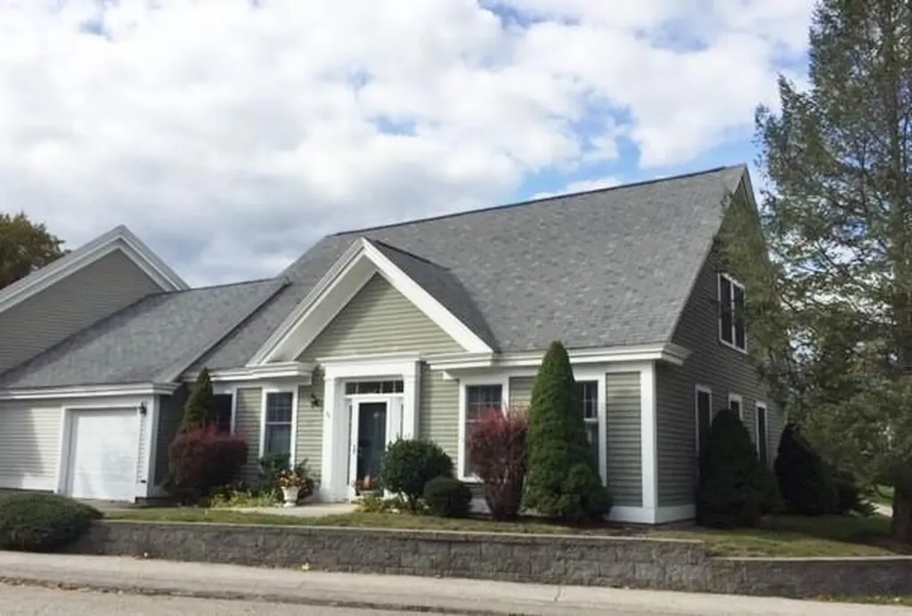 44 Farragut Way Kennebunk ME 04043