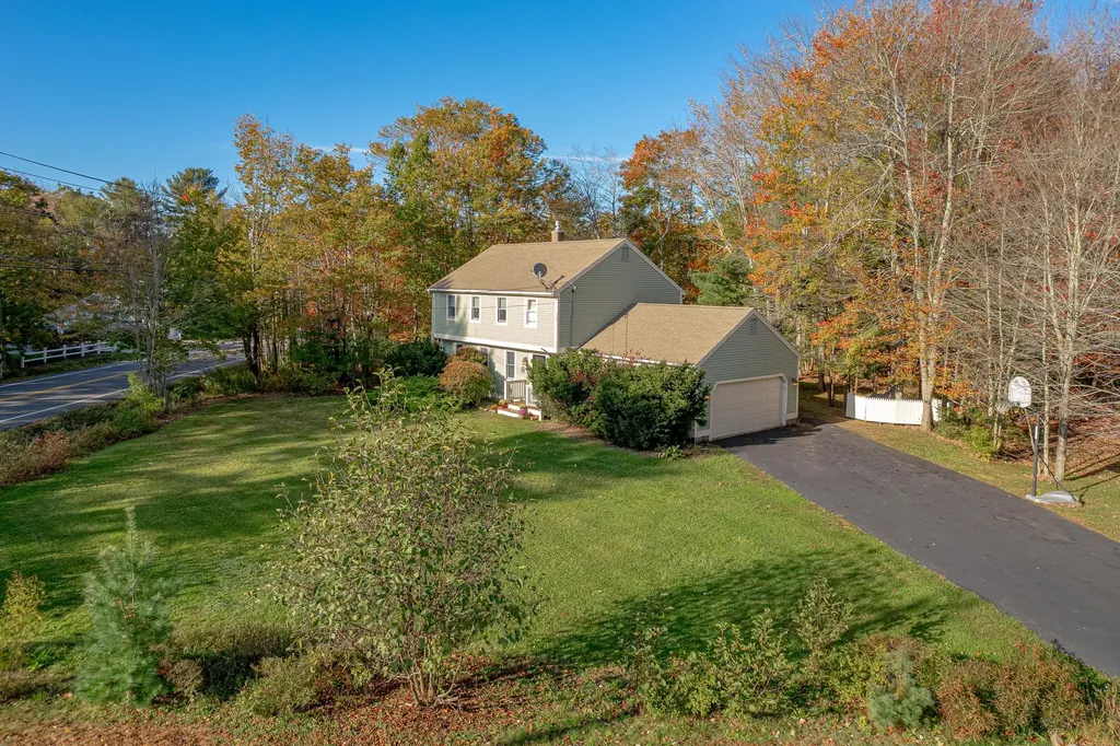 2 Christopher Road Kennebunk ME 04043