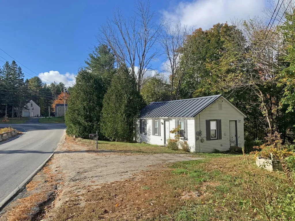 10 Bert Gray Road Sullivan ME 04664