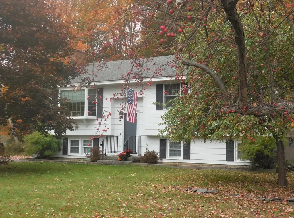 59 Depot Road Yarmouth ME 04096