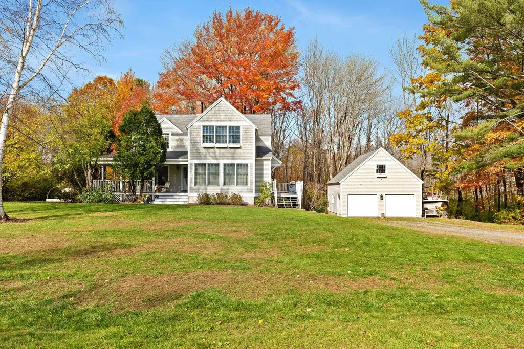88 Groves Road Yarmouth ME 04096