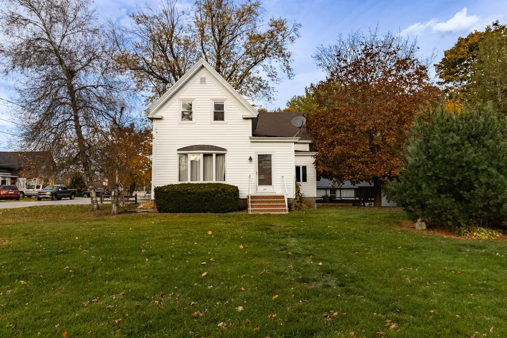 244 Seventh Street Auburn ME 04210