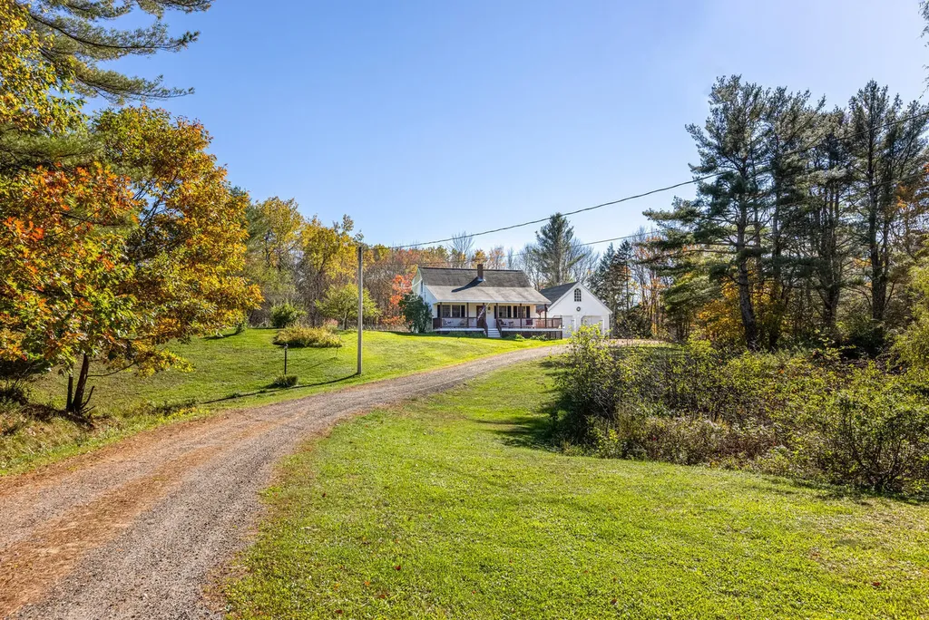 381 Hallowell Road Pownal ME 04069