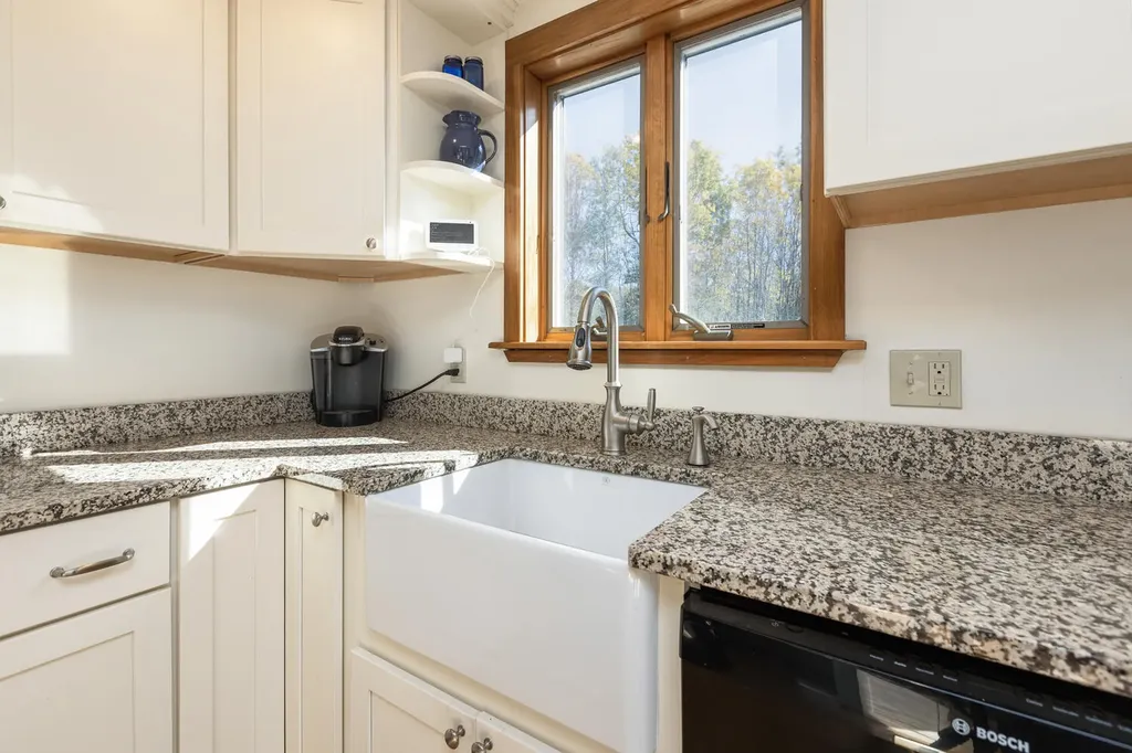 381 Hallowell Road Pownal ME 04069