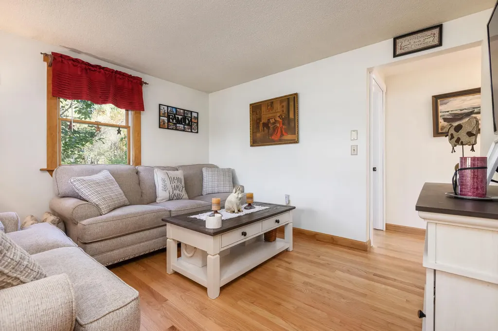 381 Hallowell Road Pownal ME 04069