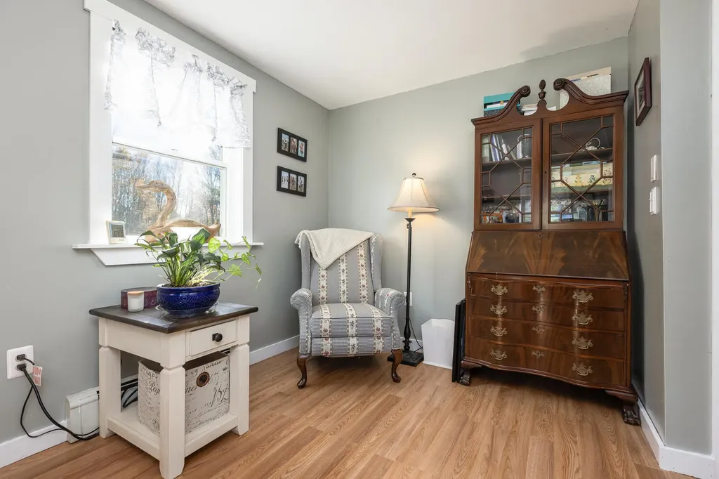 381 Hallowell Road Pownal ME 04069