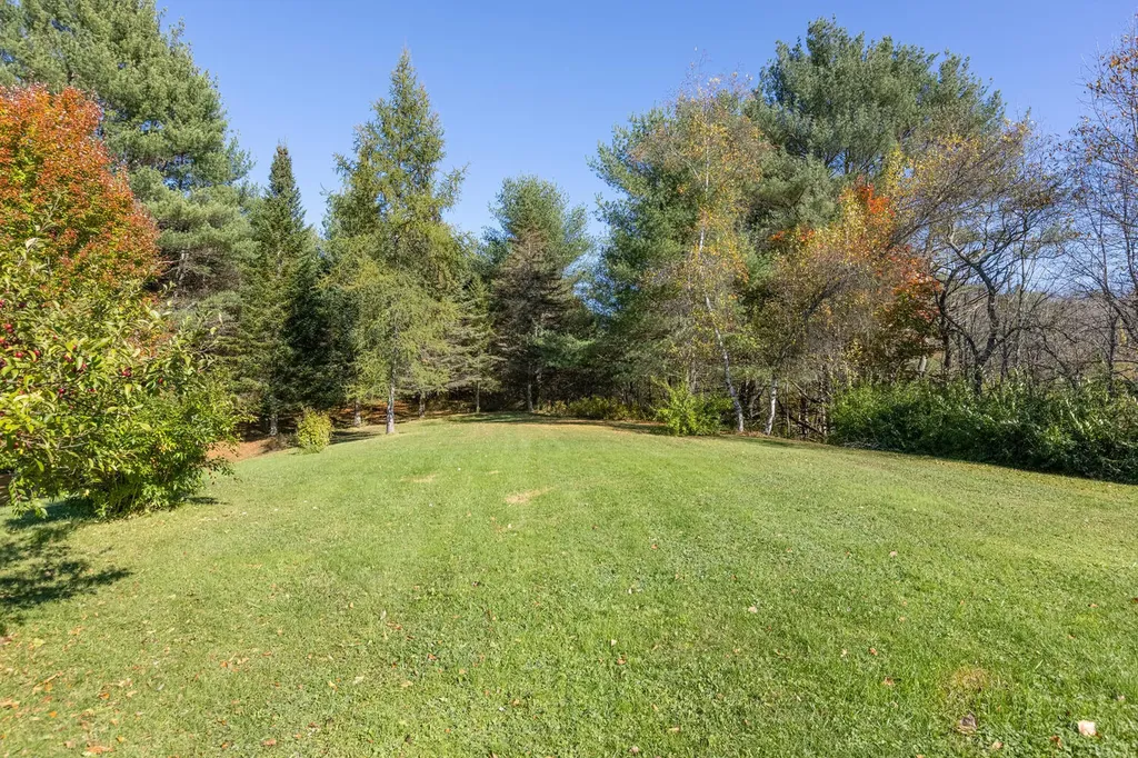 381 Hallowell Road Pownal ME 04069