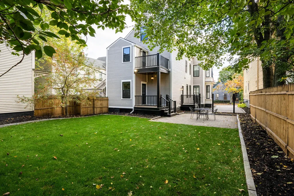 273 Spring Street Portland ME 04102