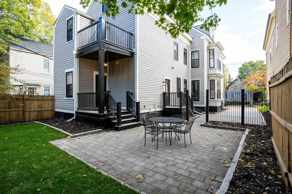 273 Spring Street Portland ME 04102
