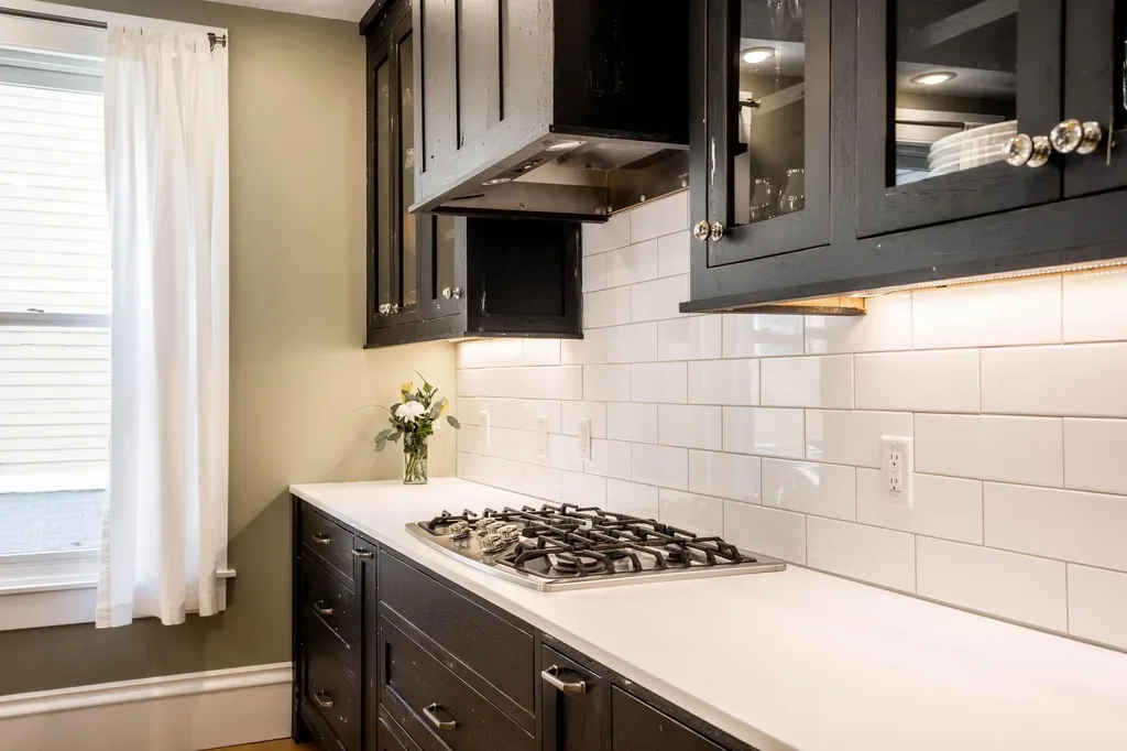 273 Spring Street Portland ME 04102