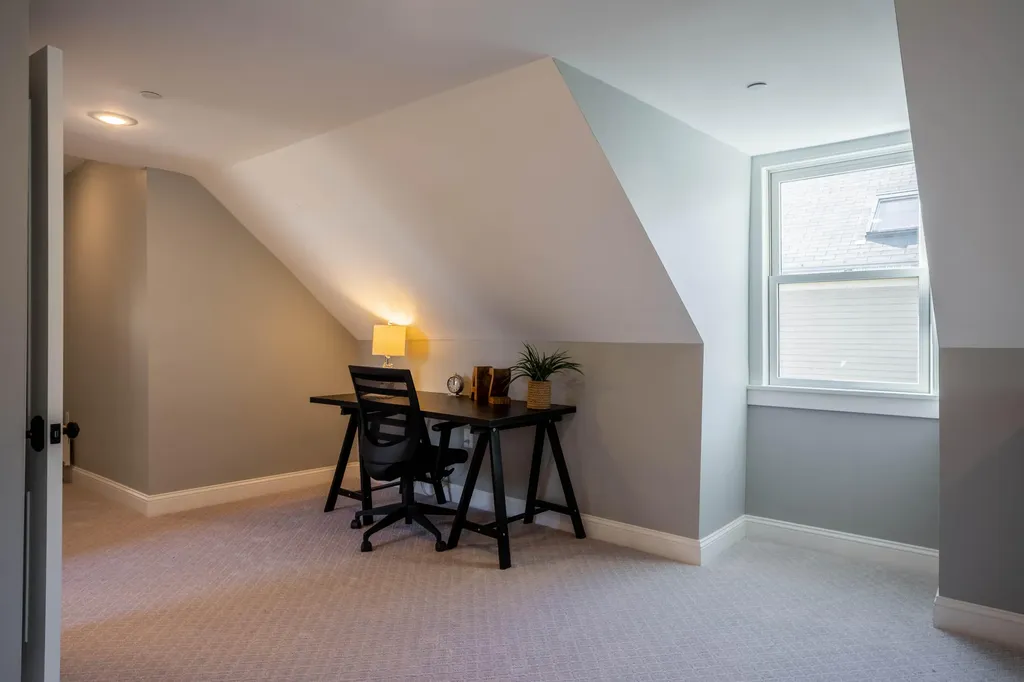 273 Spring Street Portland ME 04102