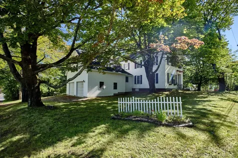 27 Highland Street Rockland ME 04841